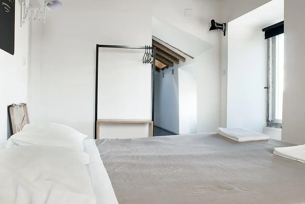Hostel No Limit Bairro Alto Pansiyon Lisboa Portekiz
