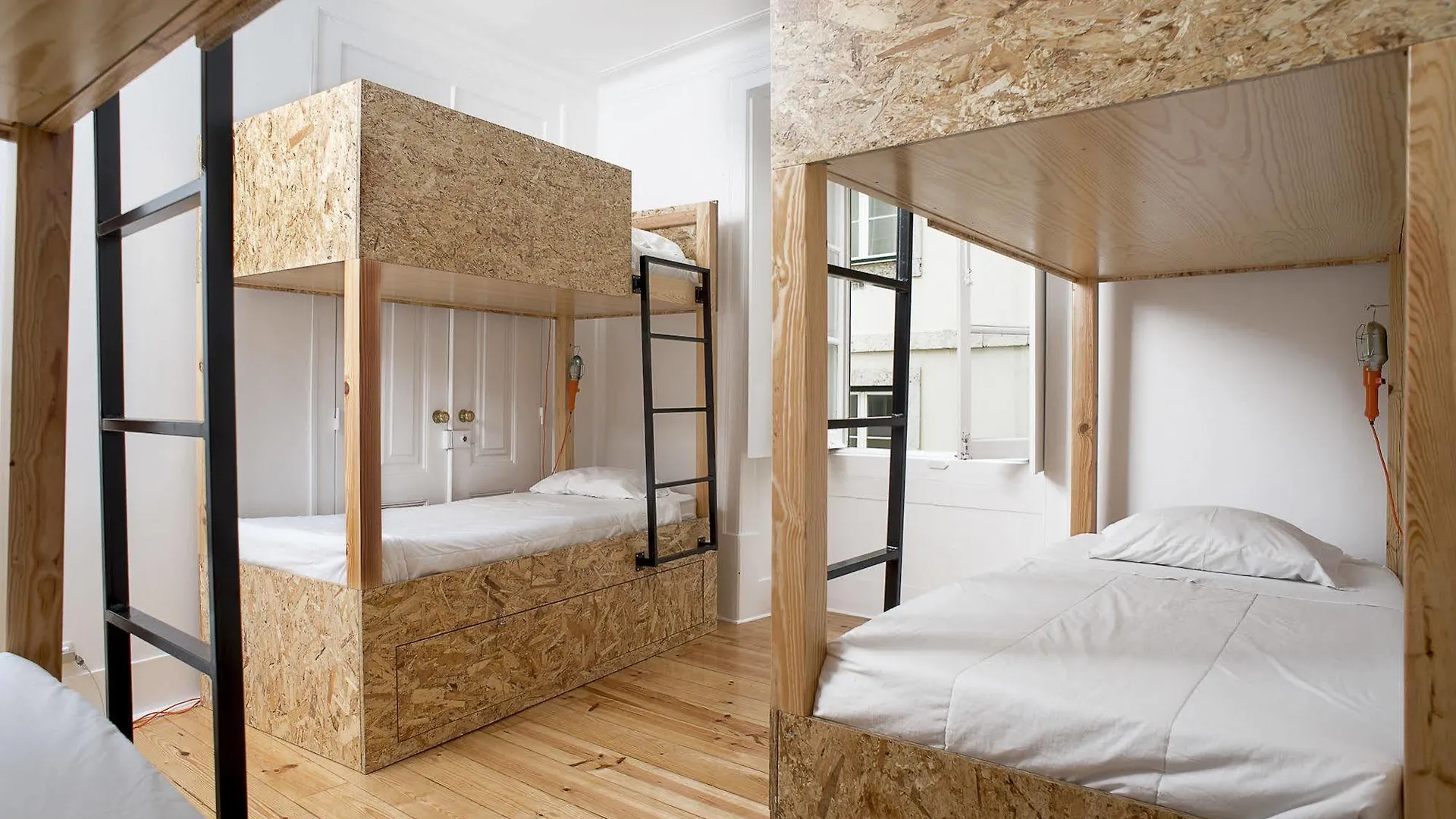 No Limit Bairro Alto Pansiyon Lisboa Hostel